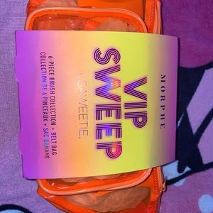 Vip sweet by saweetie  brush set